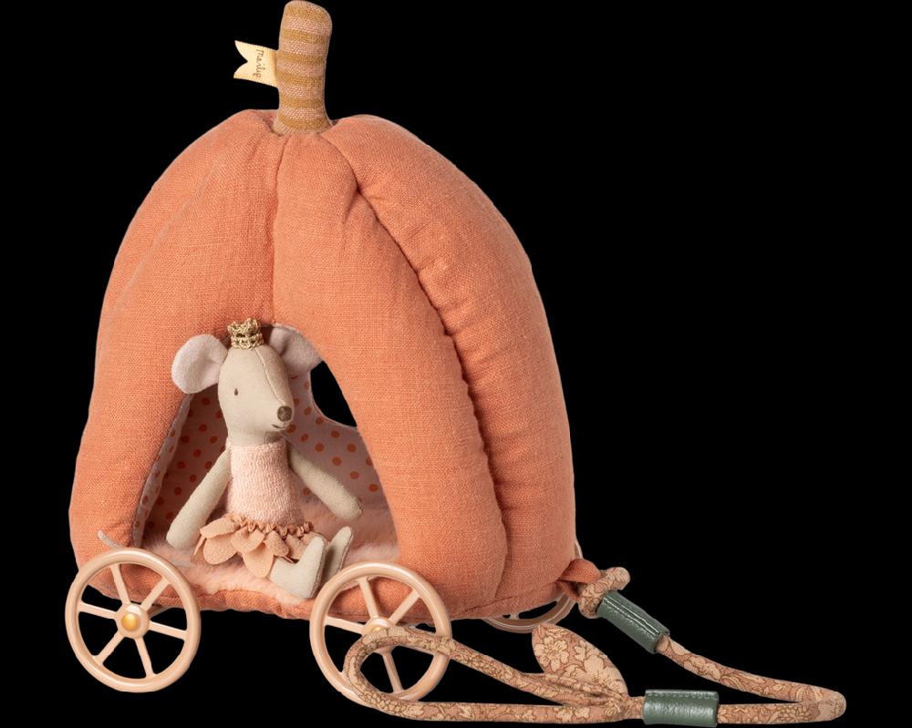 Greige Maileg Pumpkin Carriage Mouse
