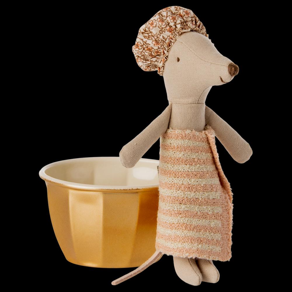 Greige Maileg Wellness Mouse - Big Sister