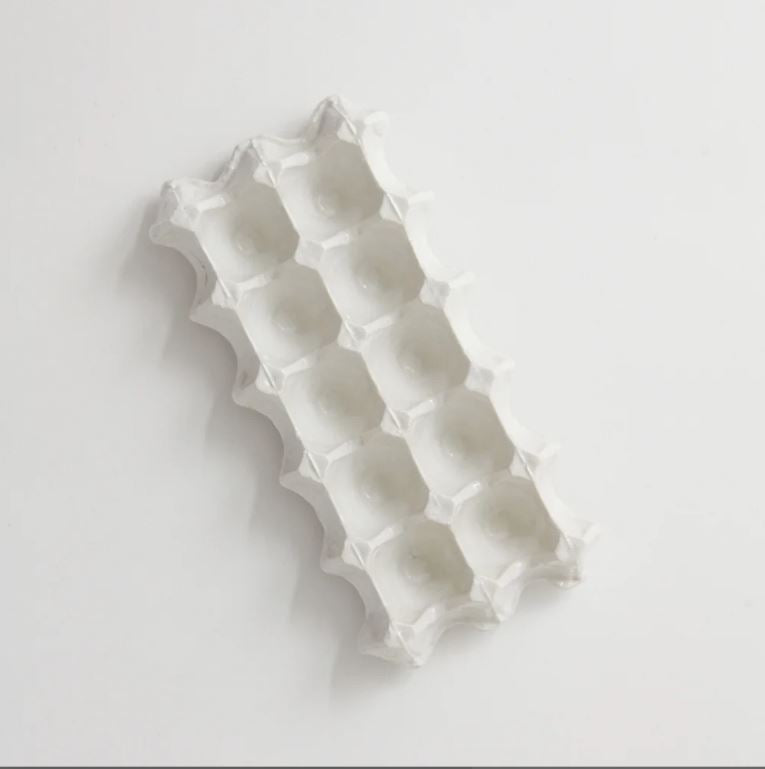 Greige Nea Egg Tray - White - Olsson & Jensen Sweden