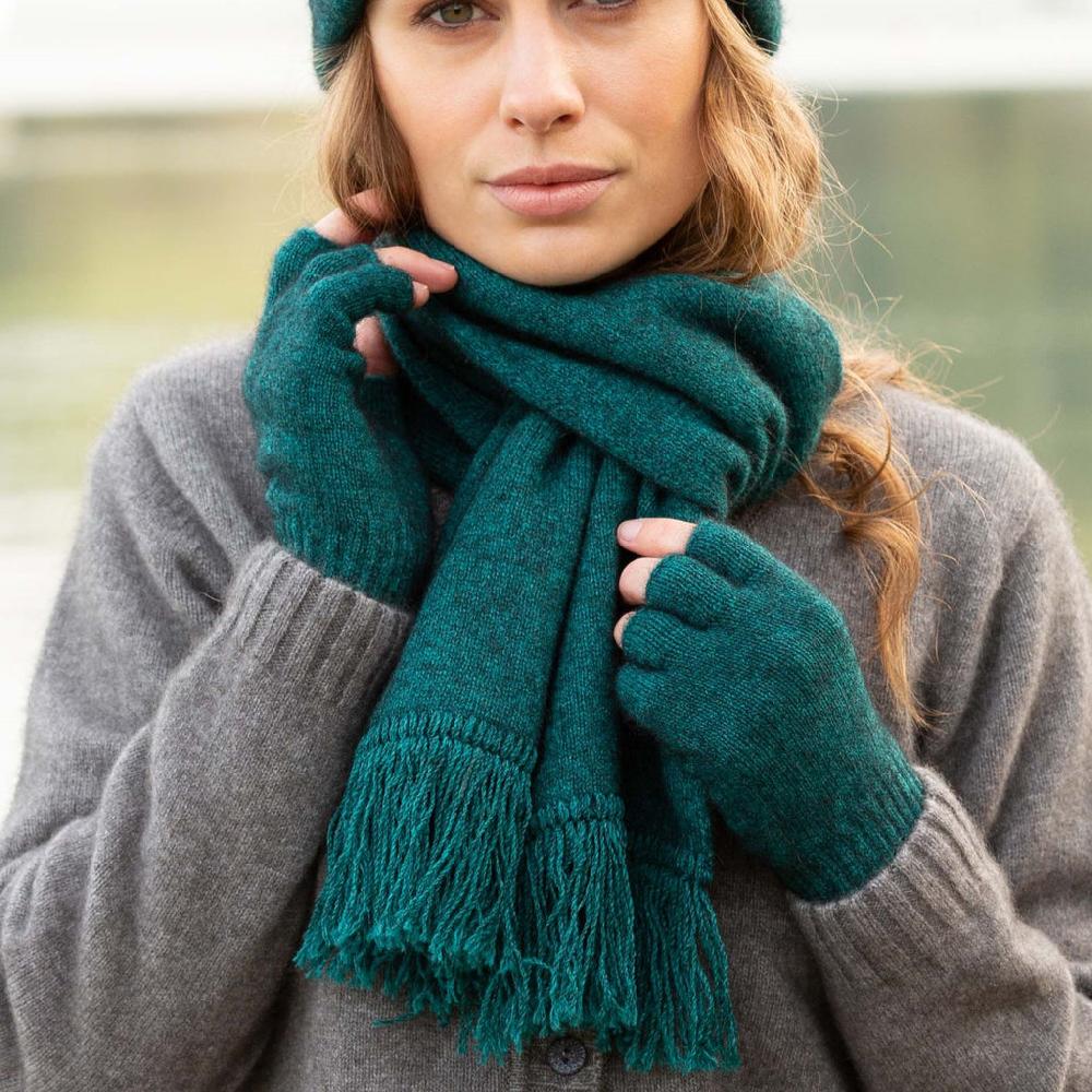 Greige Noble Wilde Possum Merino Fringed Scarf