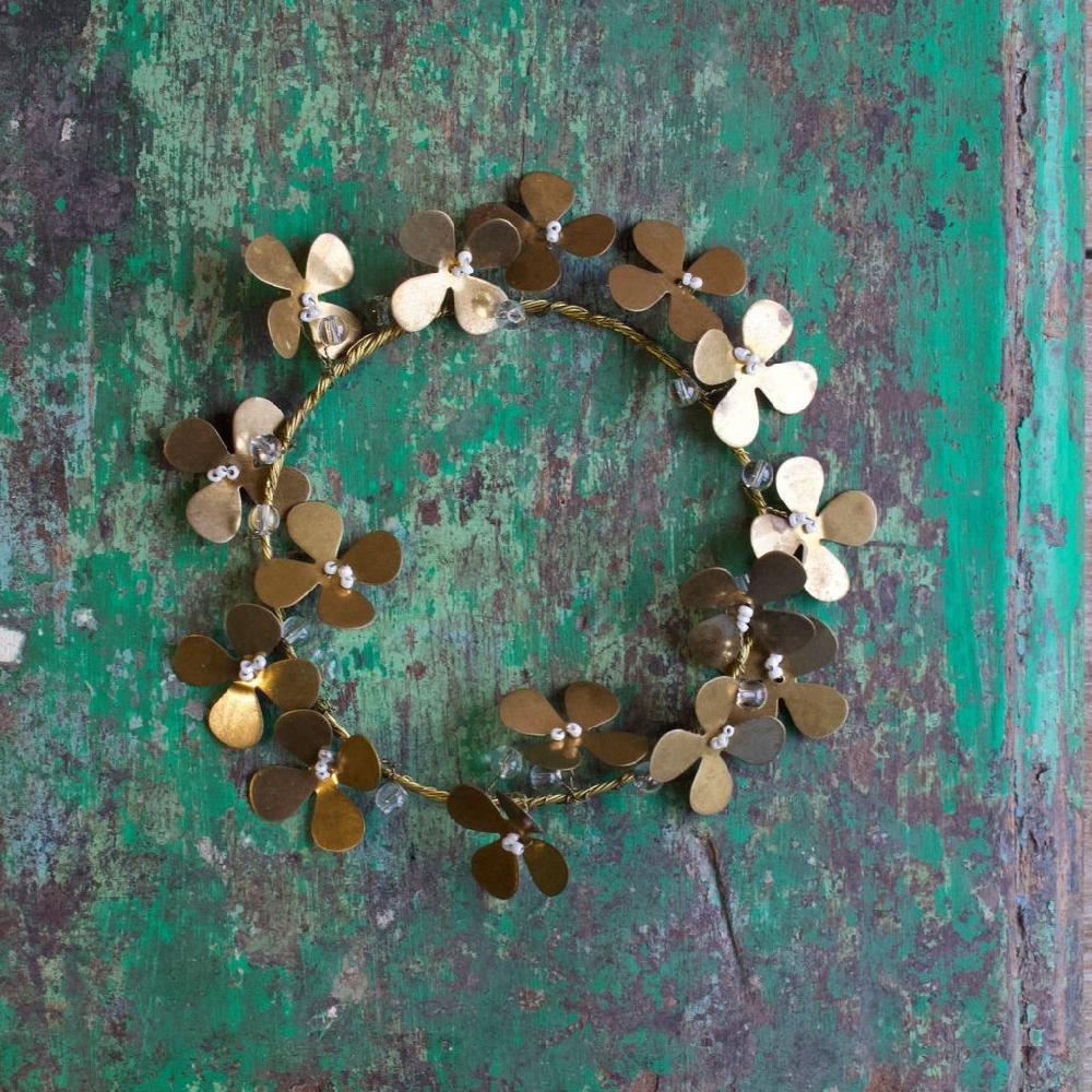 greige Small Brass Four Leaf Clover Wreath