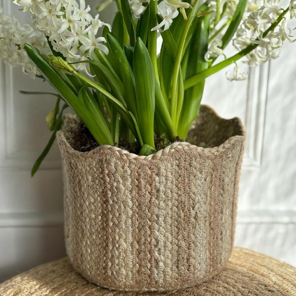 Greige Tulip Basket - Braided Rug Company - Natural
