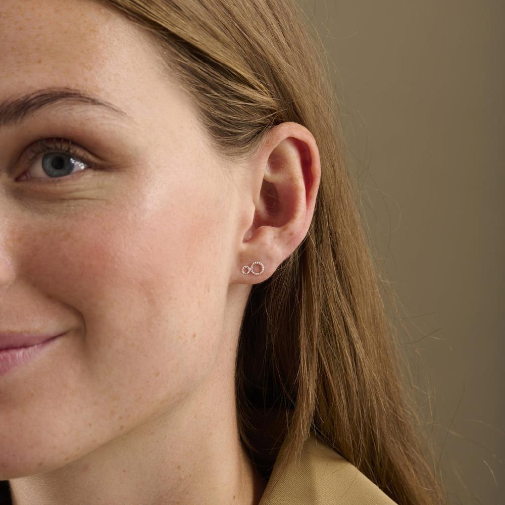 Greige Twisted Earsticks - Gold - Pernille Corydon