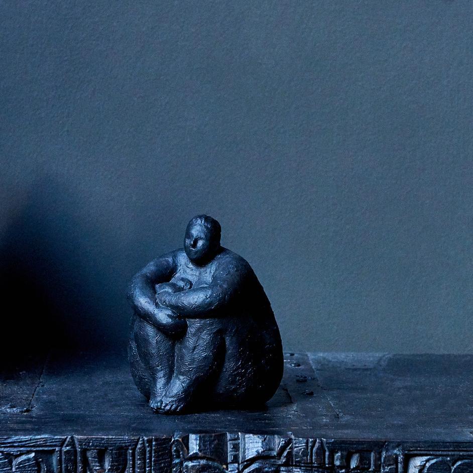 greige Viva Sculpture