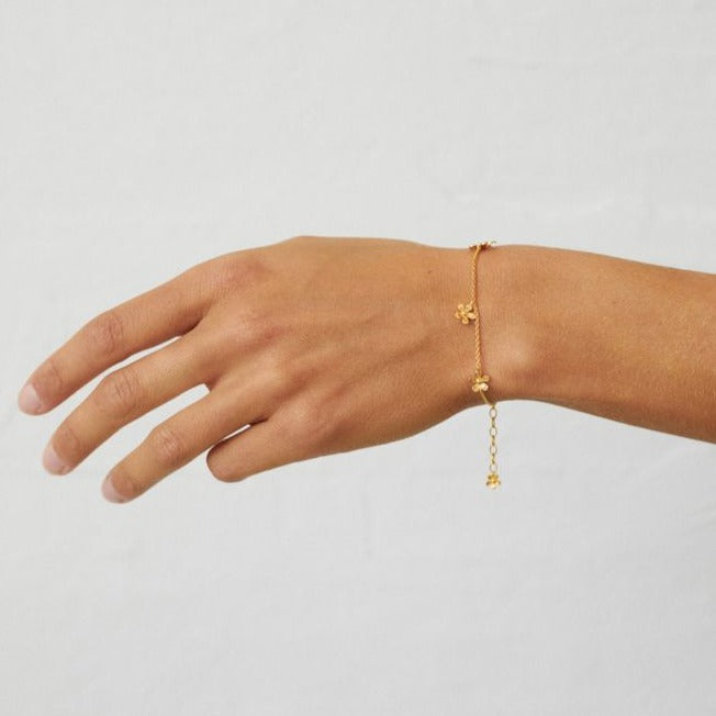 Greige Wild Poppy Bracelet - Silver - Pernille Corydon