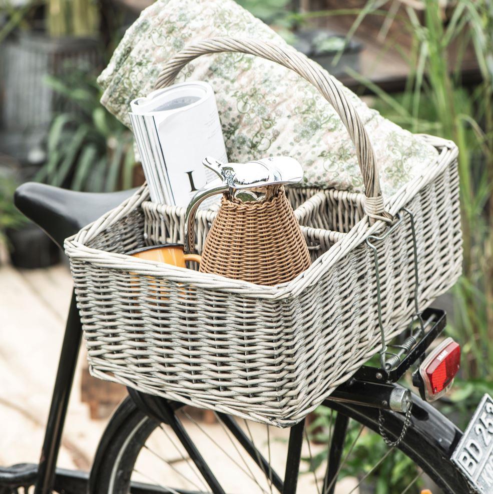 greige Willow Picnic Basket with Five Compartments