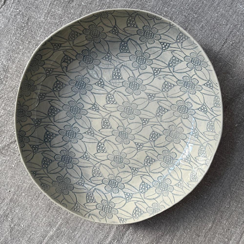 Greige Wonki Ware Large Pie Dish - Duck Egg Lace