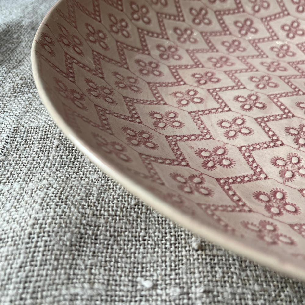 Greige Wonki Ware Medium Spaghetti Bowl - Pink Lace