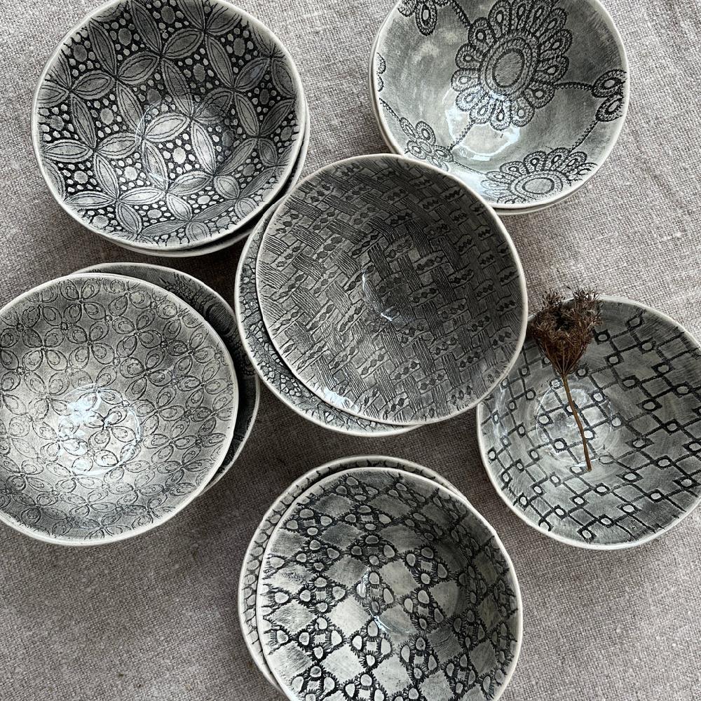 greige Wonki Ware Pudding Bowl - Charcoal Lace