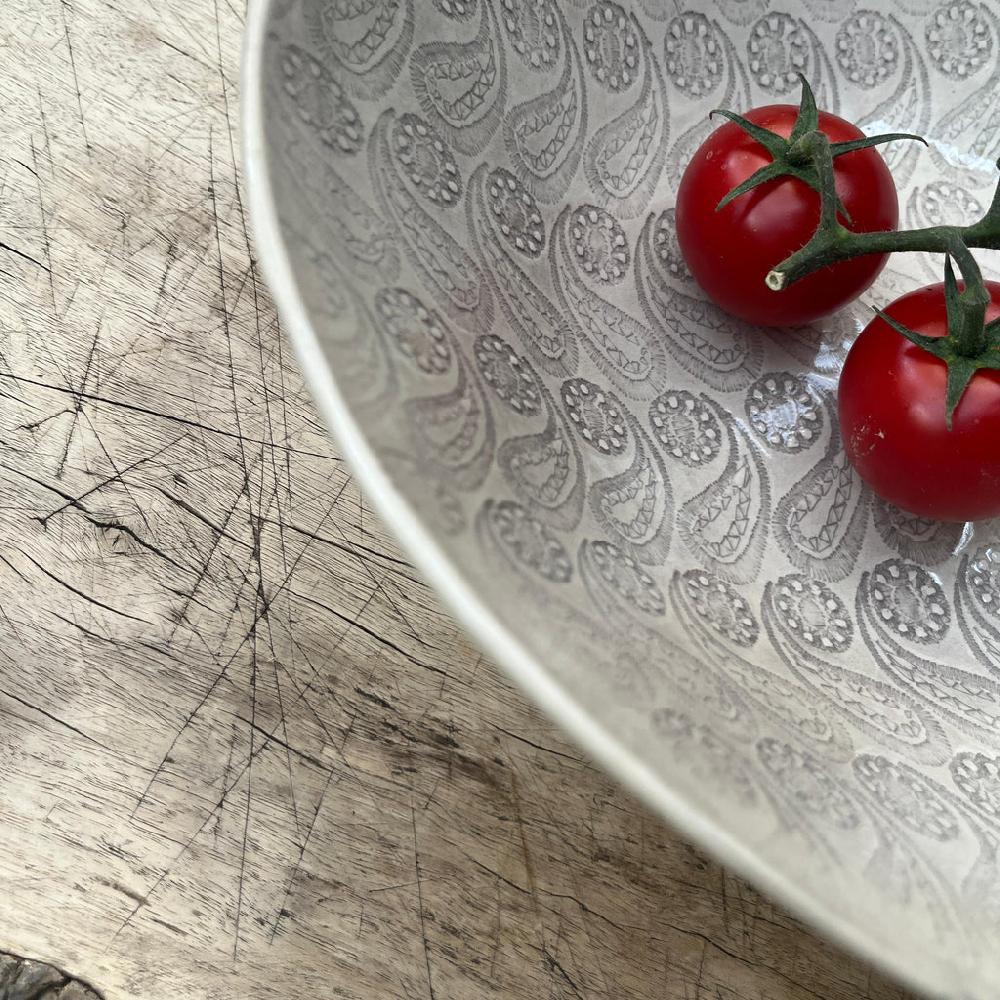 Greige Wonki Ware Salad Bowl - Medium - Warm Grey Lace