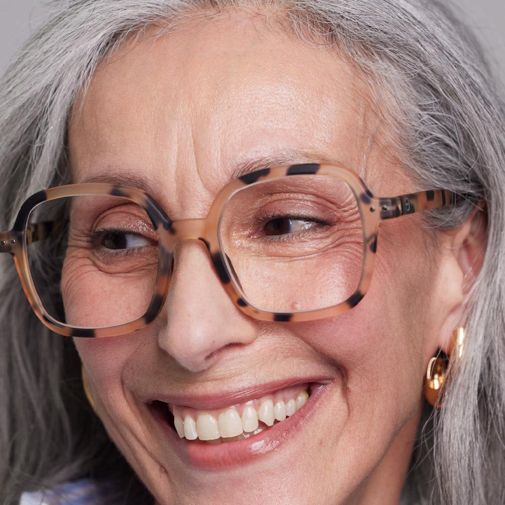 greige Izipizi Reading Glasses - Style Office - Light Tortoise