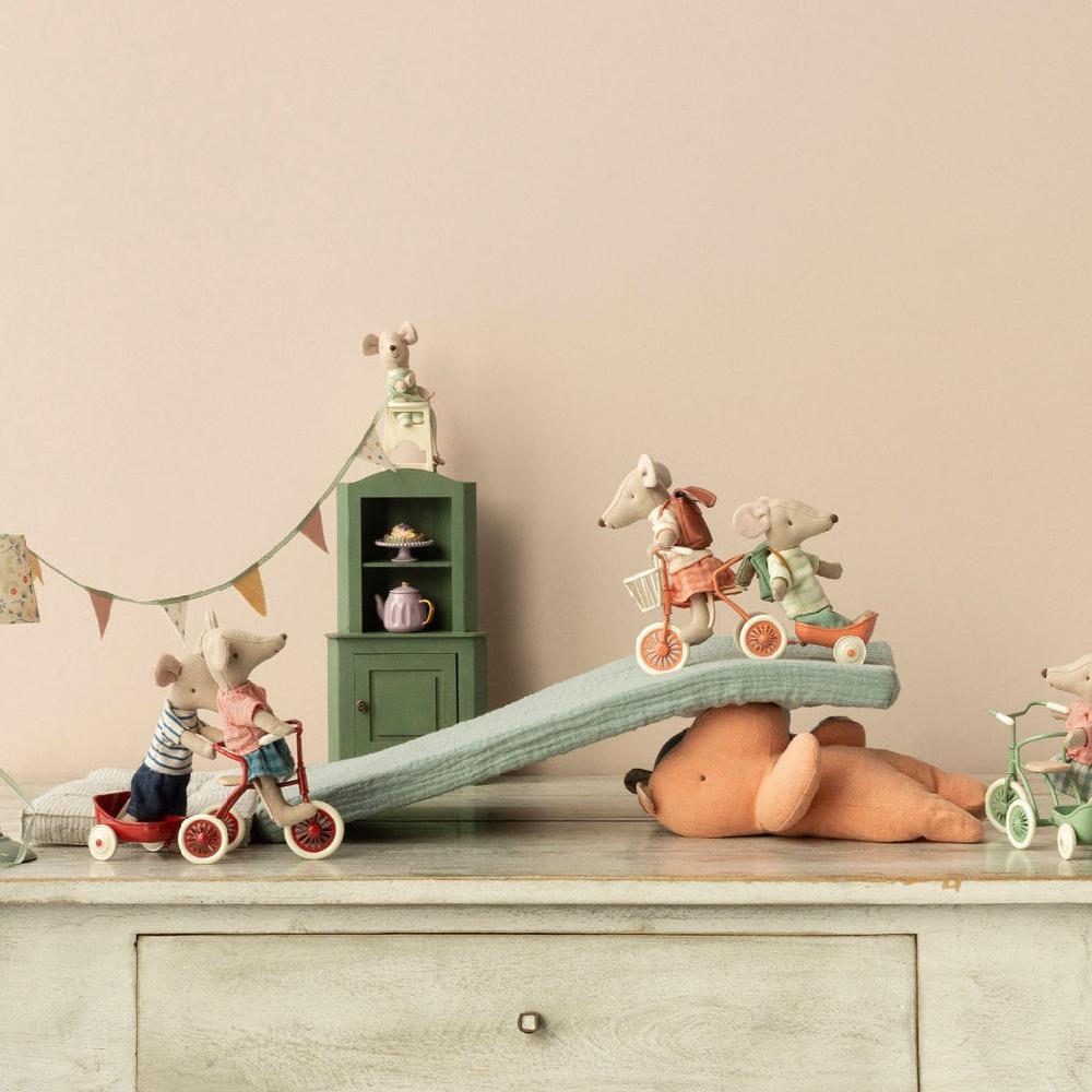 Greige Maileg Tricycle Mouse Big Brother With Bag B