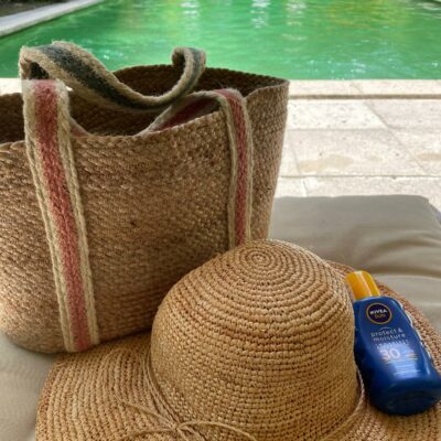 Greige Natural Rose And Thistle Jute Tote Bag - Small - Braided Rug Company