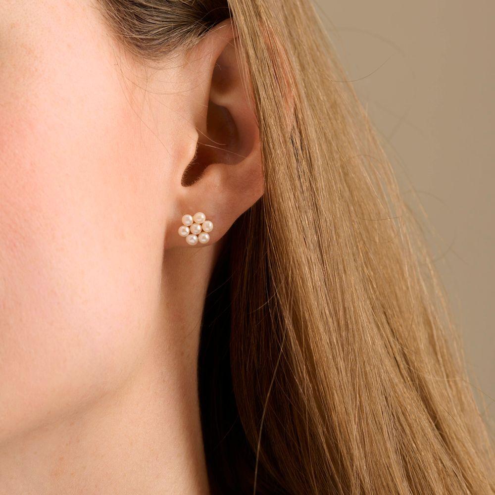 Greige Ocean Bloom Pearl Stud Earrings - Silver - Pernille Corydon