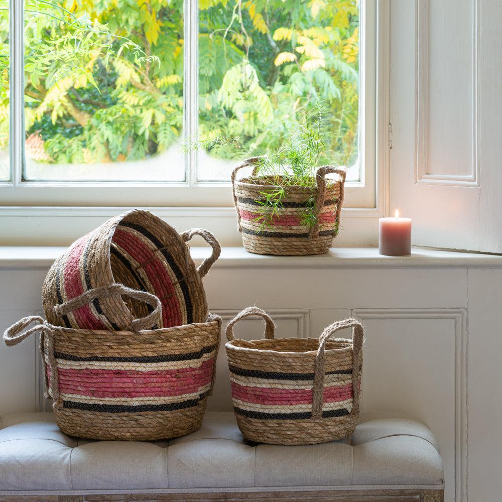 greige Set of Four Round Straw & Corn Baskets - Natural Rose