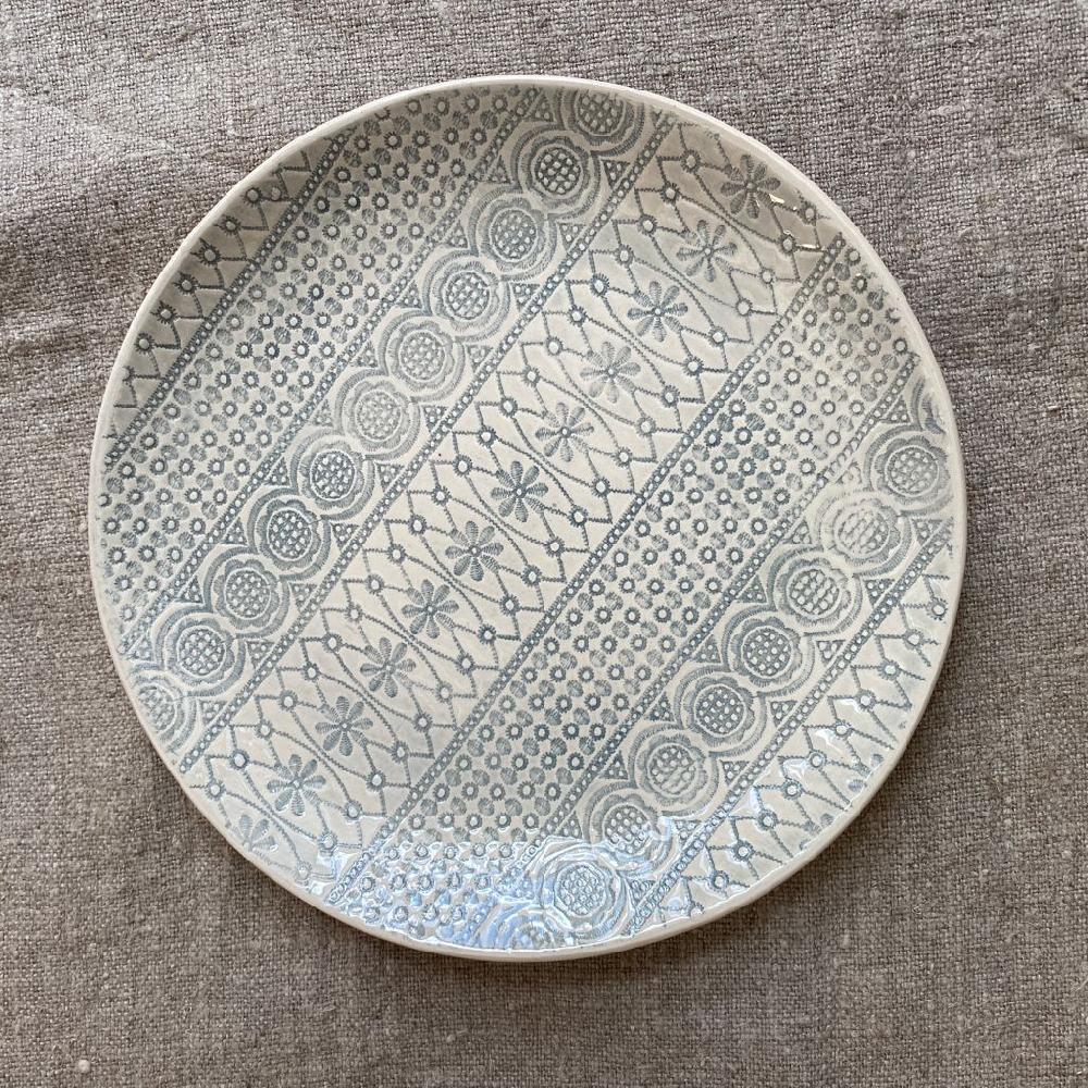 Greige Wonki Ware 28cm Dinner Plate - Duck Egg Wash Or Lace