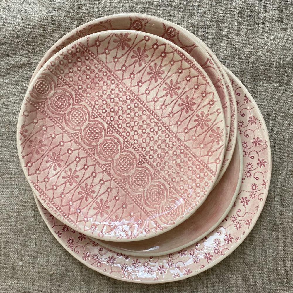 greige Wonki Ware 28cm Dinner Plate - Pink Wash or Lace