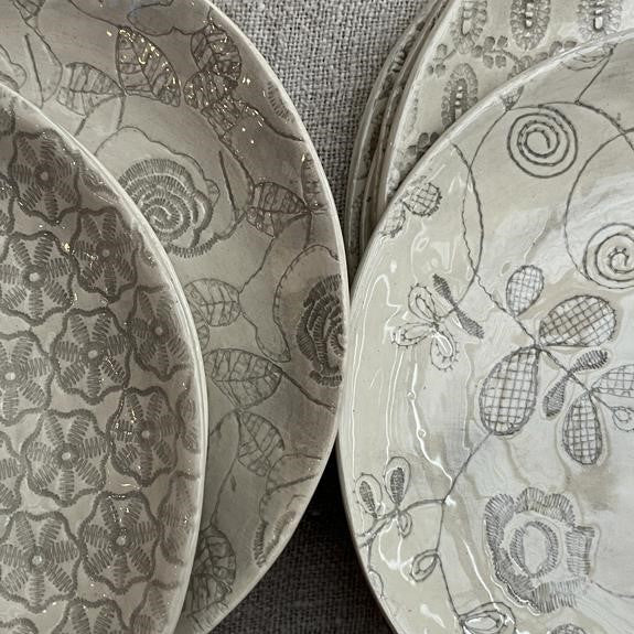 Greige Wonki Ware 28cm Dinner Plate - Warm Grey Wash Or Lace