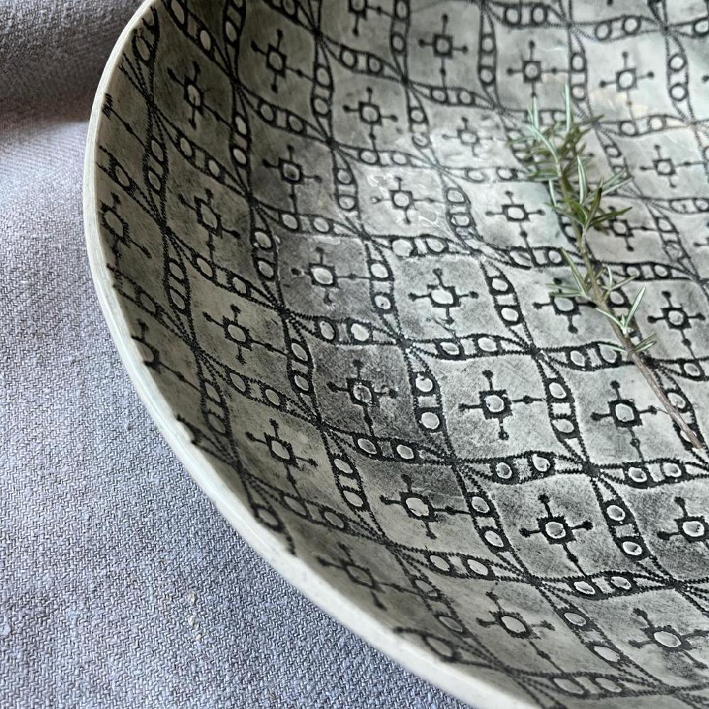 Greige Wonki Ware Large Spaghetti Bowl - Charcoal Lace