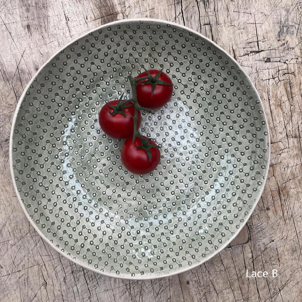 Greige Wonki Ware Medium Spaghetti Bowl - Dark Green Lace