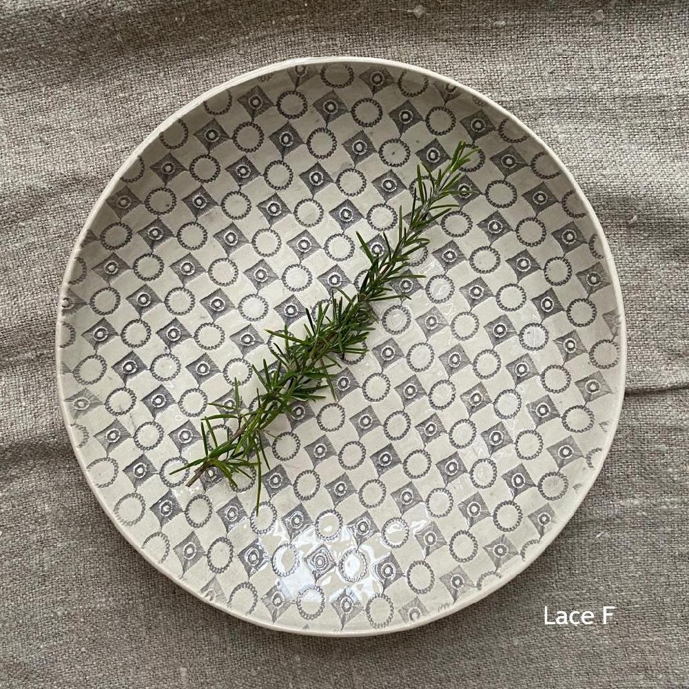 Greige Wonki Ware Medium Spaghetti Bowl - Warm Grey Lace