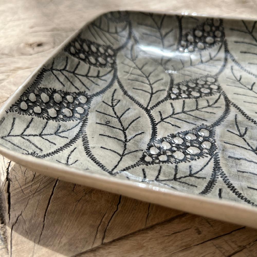 Greige Wonki Ware Rectangular Utensil Dish - Charcoal Lace