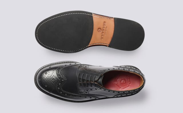 Grenson Archie | Mens Brogues In Black Pull Up Leather
