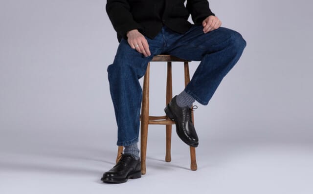 Grenson Archie | Mens Brogues In Black Pull Up Leather