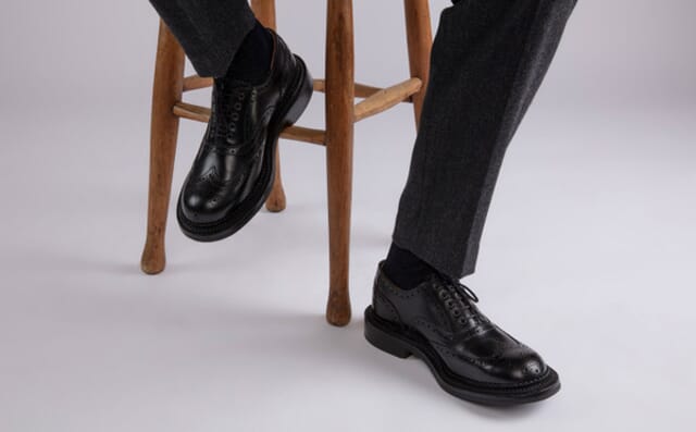 Grenson Dominic | Mens Brogues In Black With Triple Welt
