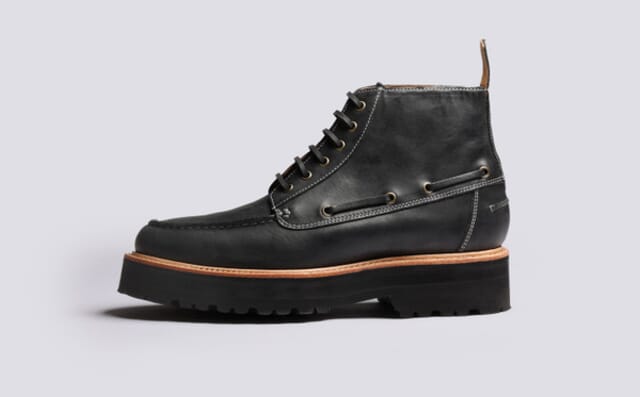 Grenson Easton | Mens Boots In Black On Commando Sole