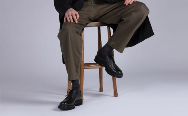 Grenson Everett | Mens Brogues In Black Grain Leather