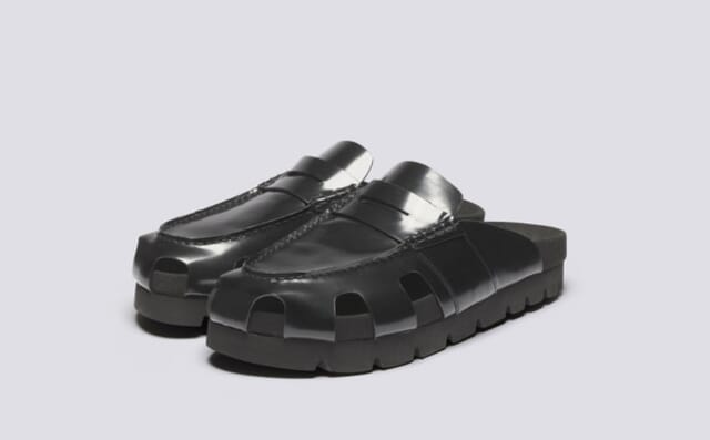 grenson Arlen | Clog Sandals for Men in Black Gloss