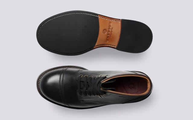 Grenson Bill | Mens Boots In Black Pull Up Leather