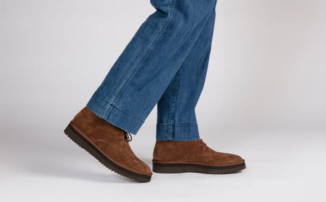 Grenson Keats | Mens Chukka Boots In Toffee Suede