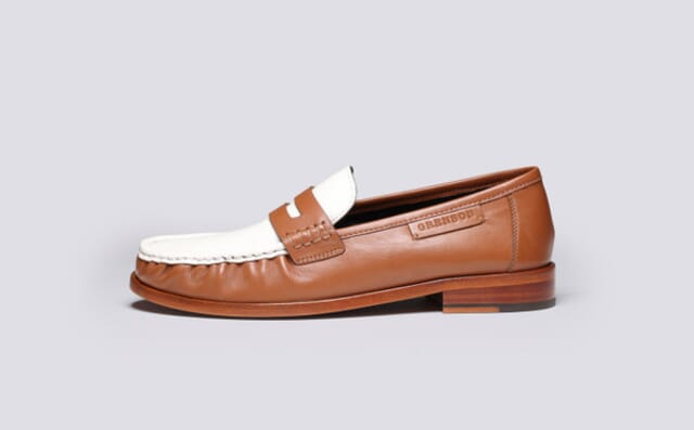 Grenson Susanna | Womens Moccasin Loafers In Tan And White