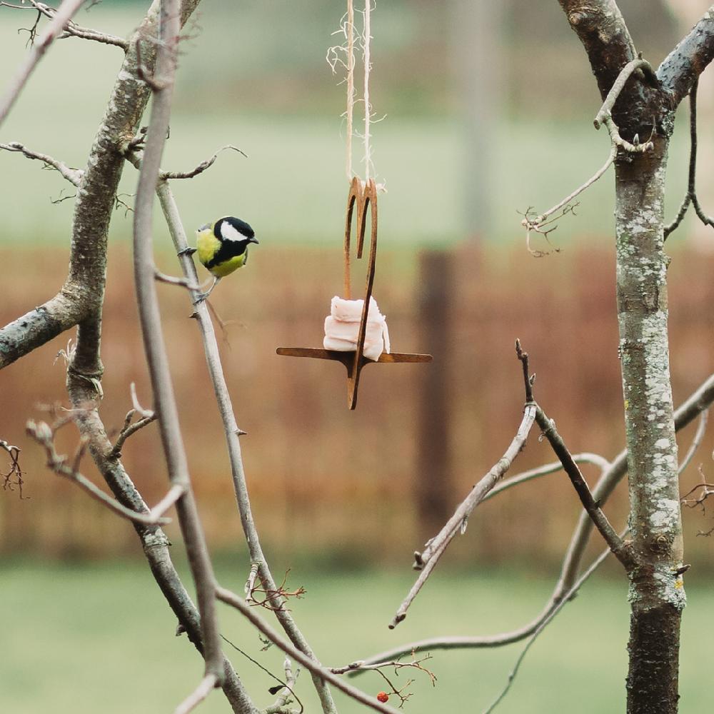 Grillsymbol Petteri Wiimaa Bird Feeder Heart 1=2