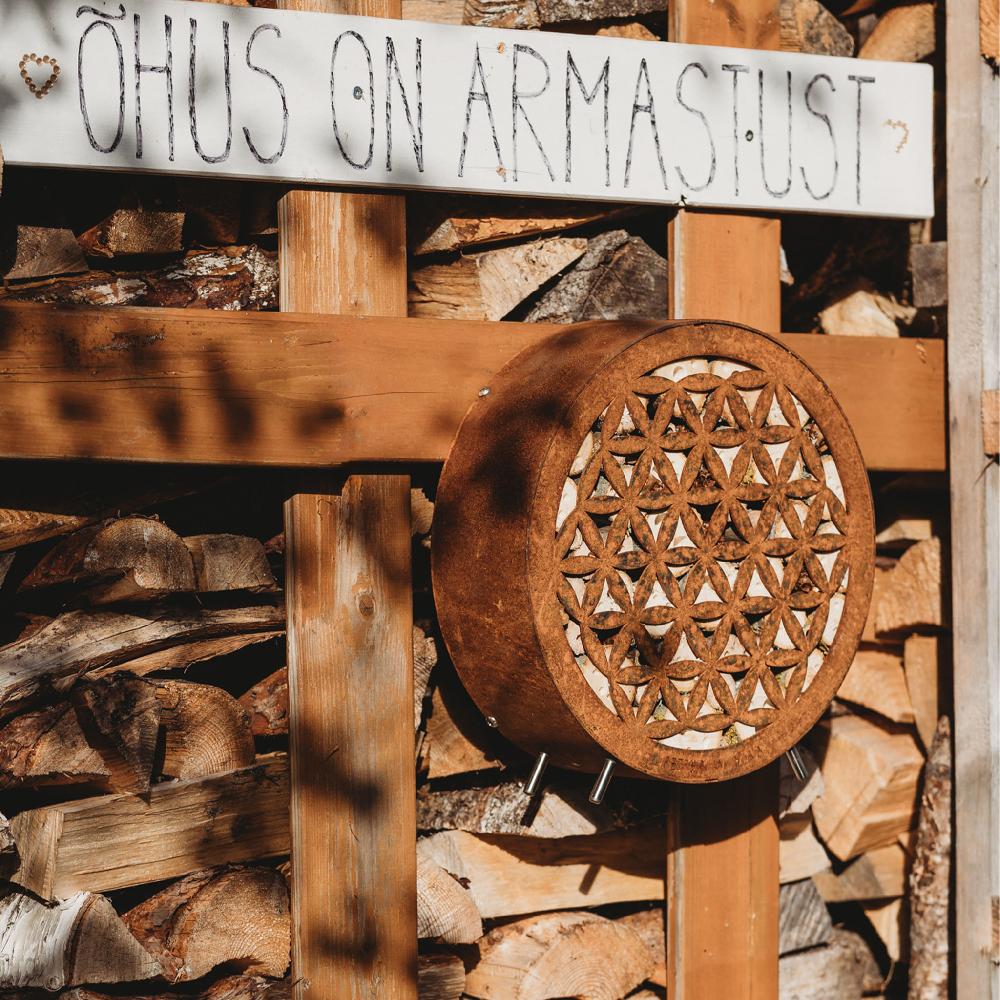 Grillsymbol Petteri Wiimaa Insect Hotel Flower Of Life-S