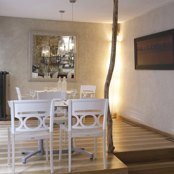 Grosfillex Moon Sidechair