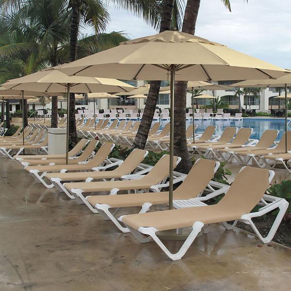 Grosfillex Nautical Chaise Lounge