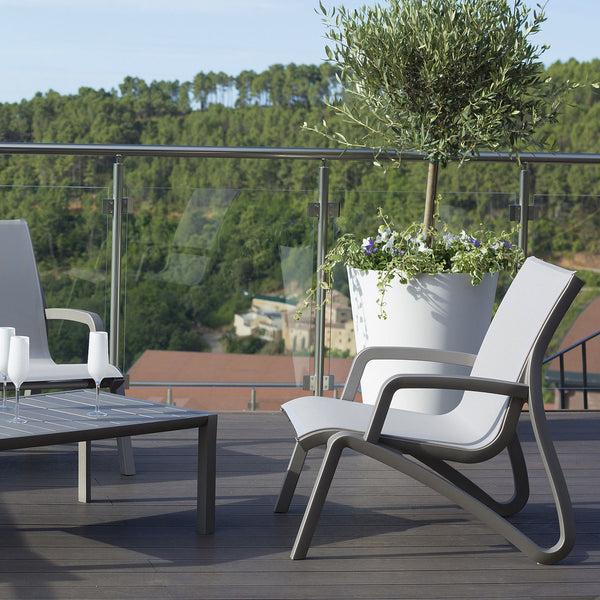 Grosfillex Sunset Arms For Conversational Seating