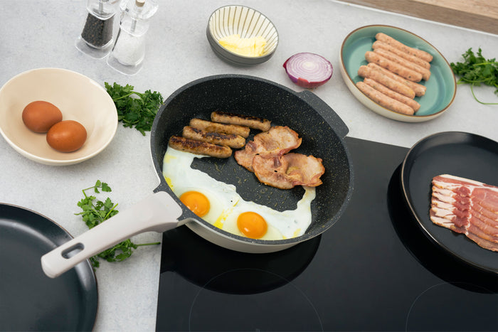 Grunwerg Commichef Cast Aluminium 32cm All-In-One-Pan - Cream