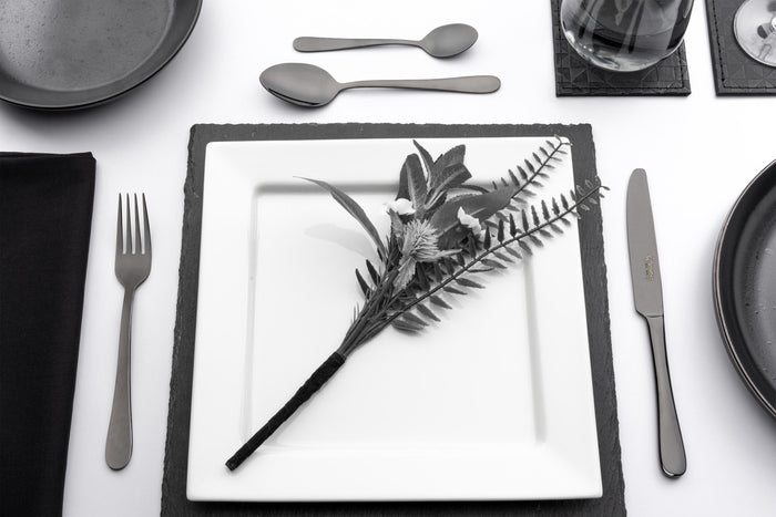 Grunwerg Black 16 Piece Cutlery Set For 4 People