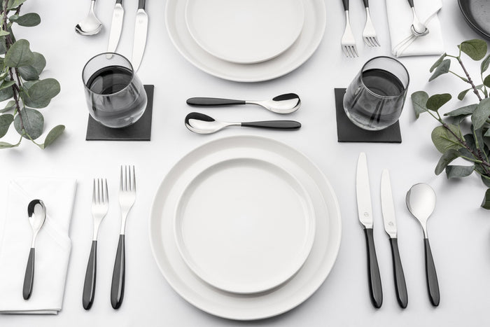 Grunwerg Yin & Yang Black Cutlery Sample Set