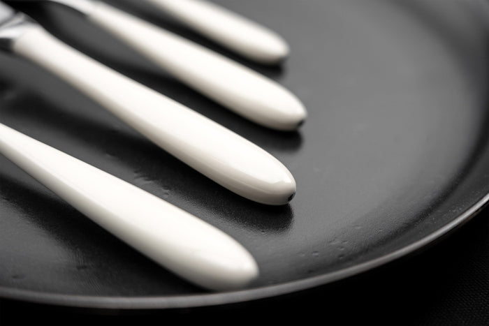Grunwerg Yin & Yang White Cutlery Sample Set