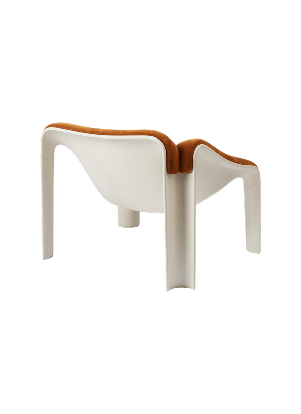 Gubi F300 Lounge Chair