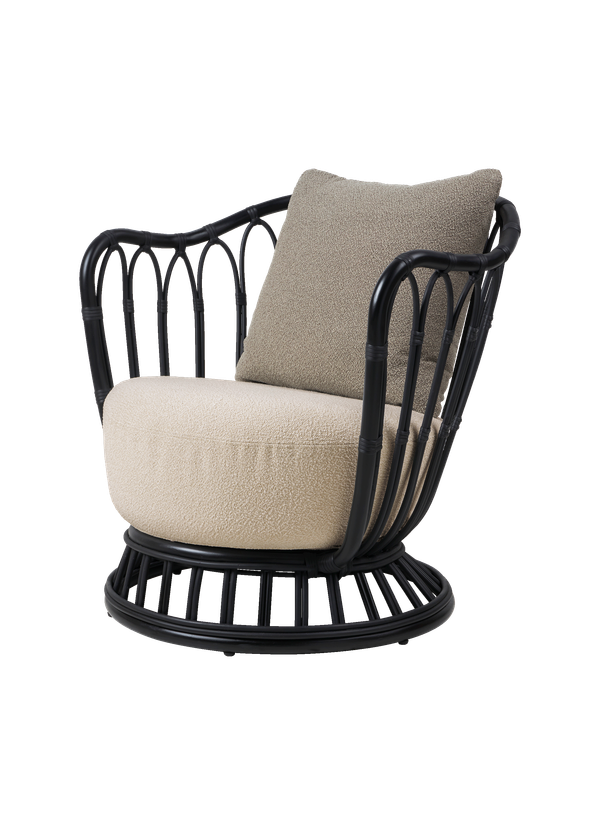 gubi GRACE OUTDOOR LOUNGE CHAIR