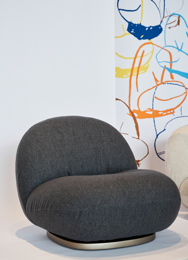 Gubi GUBI For UNICEF Pacha Lounge Chair