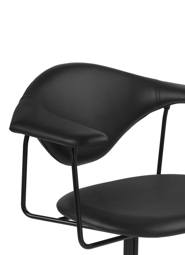 Gubi Masculo Meeting Chair Fully Upholstered
