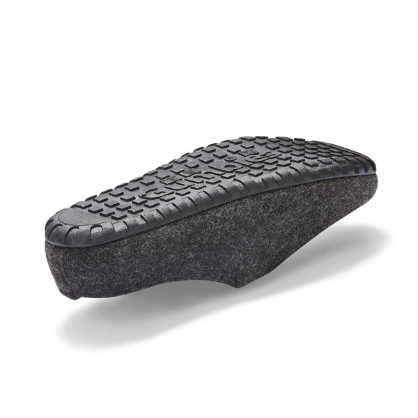 Gumbies Outback Slippers - Men's - Charcoal & Red