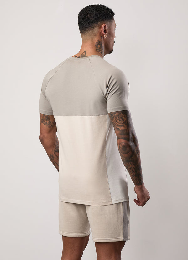 Gym King Contrast Panel Jersey Tee Light Stone/Taupe/White